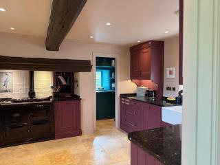 Luxury Country Cottage with Aga, Garden & Woodburning Stove - 5