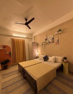 Banarasiya Stays near Kashi Vishwanath Temple - 5