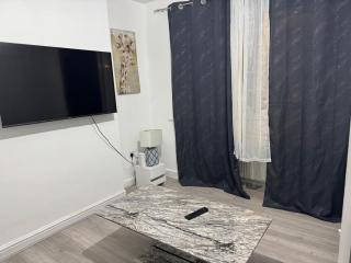Modern 3 bedroom home - 2