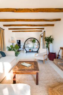 Luxury Ibiza Villa with Heated Pool & Outdoor Kitchen 8 Guests - 4