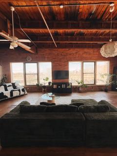 420 Friendly SKYLINE view Downtown Loft FREE Parking - 6