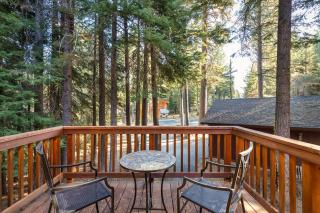 The Lazy Bear Lodge - 7