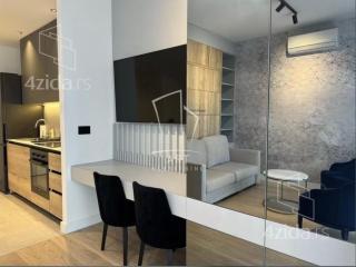 Quiet Luxury Studio BW - 7