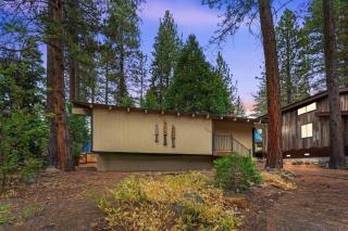 Dolly Varden Cottage - Kings Beach - 9