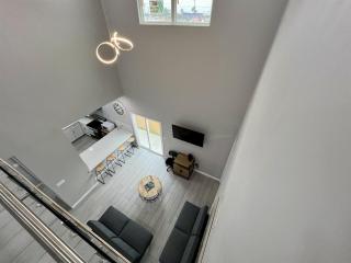 Miramar #1 - Modern & Spacious 3BD35BA - WiFi - 6