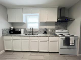 Miramar #4 - Gorgeous and Spacious 3BD2BA - WiFi - 2