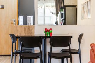 H&H Beachfront Apartment By PS - 7