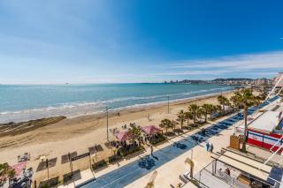 H&H Beachfront Apartment By PS - 4