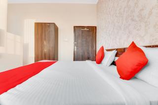 HOTEL O THE ROYAL INN - 4