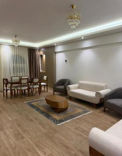 High finishing specs with 3bd beside Auc - 5