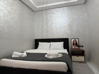 Spacious Luxury Duplex with Pool and Terrace - 1