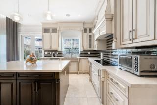 Luxury Ensuite Room in Peaceful West Richmond-Easy Airport & City Access - 3