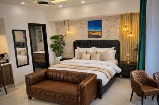 Luxury Studio Apartment With Margalla Mountains View Opposite Centaurus Mall Islamabad - 8