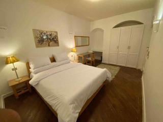 Downtown Marina zero eleven double eight eight five one six eight eight - 2