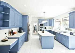 Luxury 5BR Near Deer Lake Perfect for Group with AC and Parking - 7