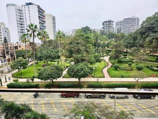 Lujo y Piscina Privada en el Corazon de Barranco - 1