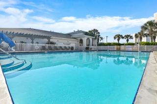 Family Beach Townhome at Shoreline Towers - Walk to Private Beach - Sleeps 9 - Destin - 7