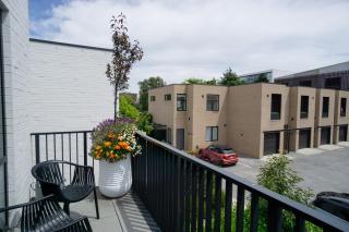 Best Location in CBD, Carpark-Free Designated Park - 3