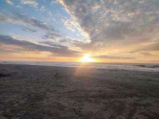 Your House By The Beach With Amazing Sunset View - 1