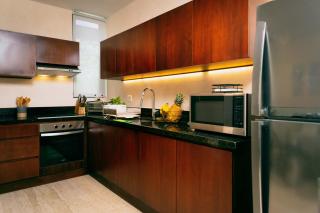 3BR Penthouse with Private Rooftop Pool & Terrace - 1