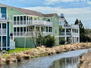 Rare Cape Shores Bay-View Cul-de-Sac Retreat - 6