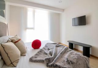 SANTA FE Red Beautiful Apartment! - 1