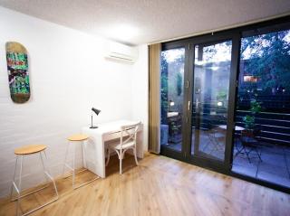 Stylish One Bedroom Full Kitchen Patio Free Parking - 9