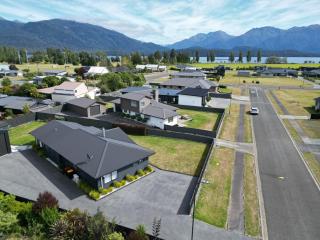 Southern Peaks Panorama - 6