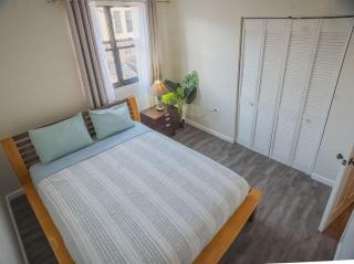 Modern 3 BR- 2 bath Walking distance to all amenities Downtown POS - 6