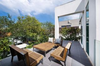 The Art House by the Beach - 1