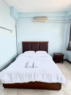 Prompt Inn Chareonkrung - 0