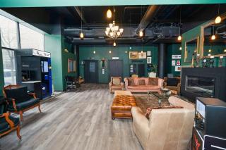 Luxury 2BR Suite with Optional Parking and Gym access Near McCormick Place and Soldier Field - 2