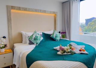 Modern Muji Condo in Nimman, Chiang Mai - 0