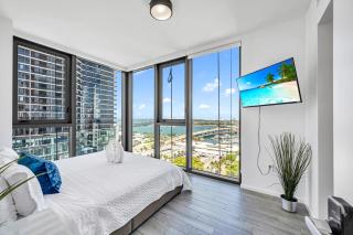 Skyglass Panorama views 2 Bedroom Suites - 0