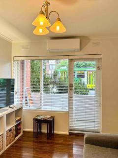 St Kilda W Beach - FREE Parking - 2 min to Beach - 7