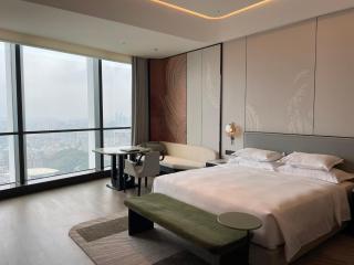 HUALUXE Zhongshan City Center - 3