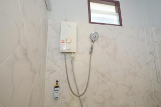 แฝดสามการ์เด้นท์รีสอร์ท แสมสาร Fadsarm Garden Resort Samaesan - 2