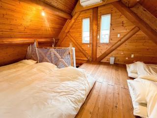 bamboo shoot harvesting experience in log cavin - 5