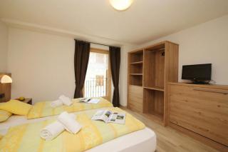 Reno - Happy Rentals - 6