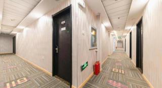 City 118 Hotel Qingdao Boardcast Tower - 8