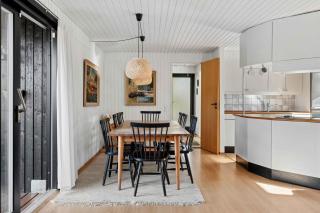 Holiday Home For 2 Families By The Water - 3