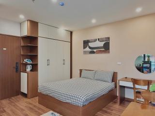 Balcony Modern Comfort in Local Alley - 7