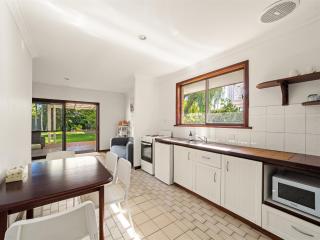 Bay Beach House - Beachfront Bliss near Town - 2