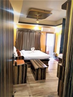 Hotel Dinantika International - 3