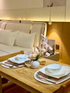 Venice Luxe Homey Studio , pool, sauna, Canal mall - 3