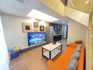 a云颂LOFT轻奢民宿8人房天安门故宫地铁工体三里屯店 - 1