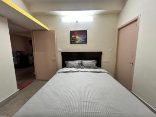 The 11th Avenue S2 - 9