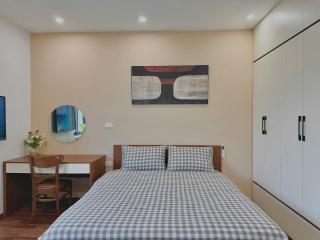 Serene Studio Modern Comfort in Local Alley - 5