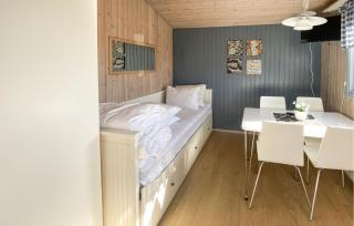 1 Bedroom Awesome Home In Färjestaden - 7
