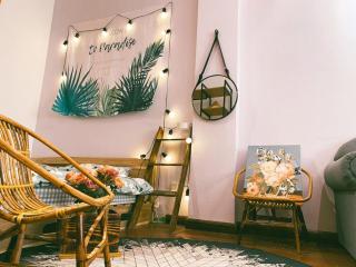 Orange Room with BALCONY - 2